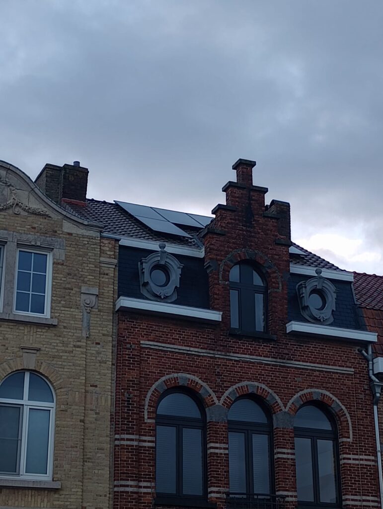 Zonnepanelen in Ieper